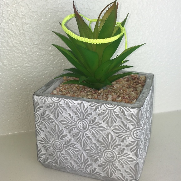 🌸 3 Piece Set Handmade Chinese Knotting Bracelet - Picture 4 of 8